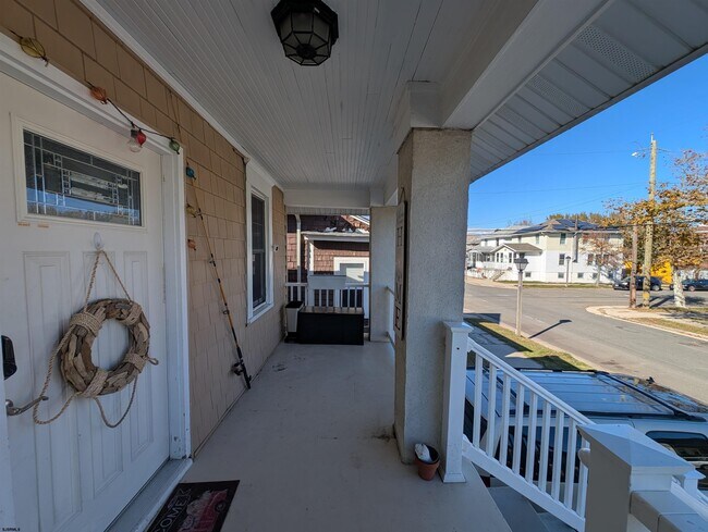 Photo - 450 N Connecticut Ave