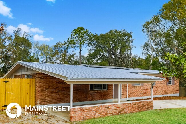 Photo - 470 Sigsbee Ct