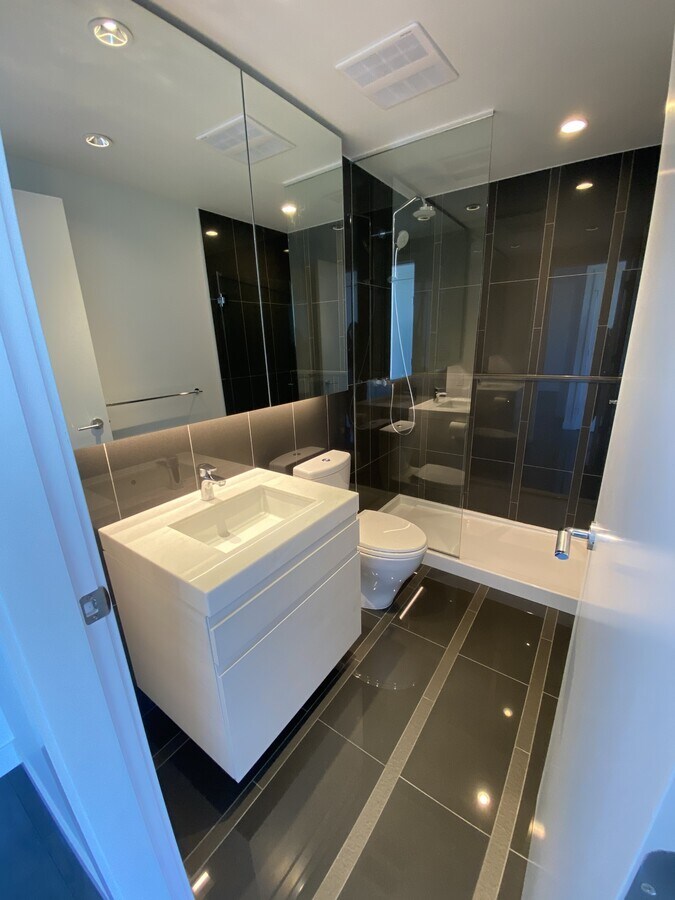 Photo - 310-2012 12 Ave SW