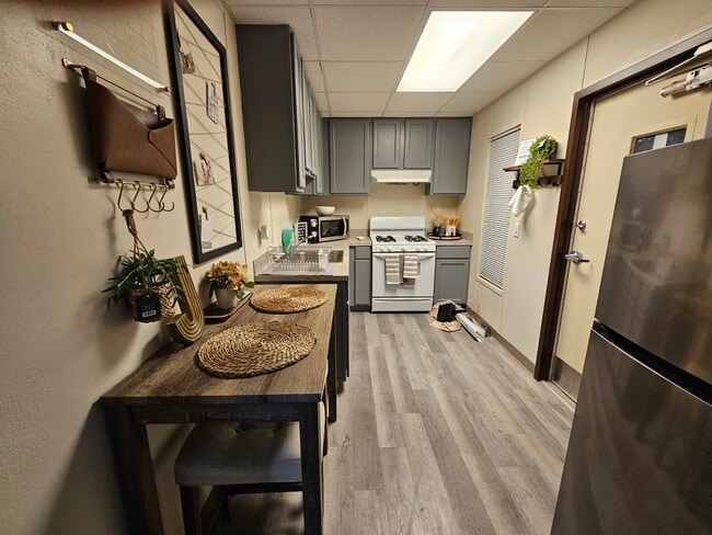 Photo - 12948 Ben Gurion St