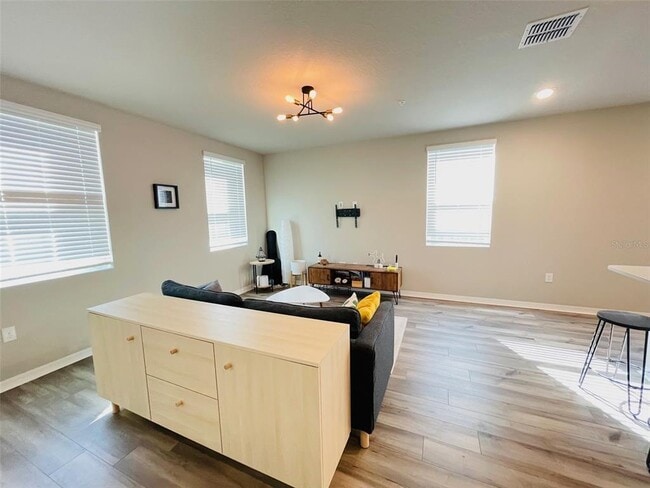 Photo - 2023 Harebell Ln