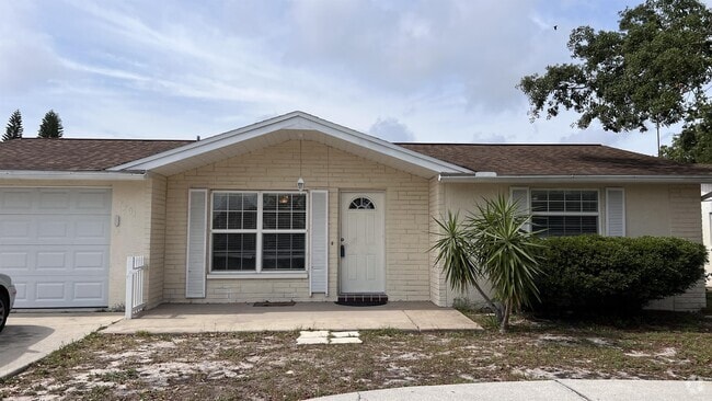 Building Photo - 7701 Ironbark Dr Rental