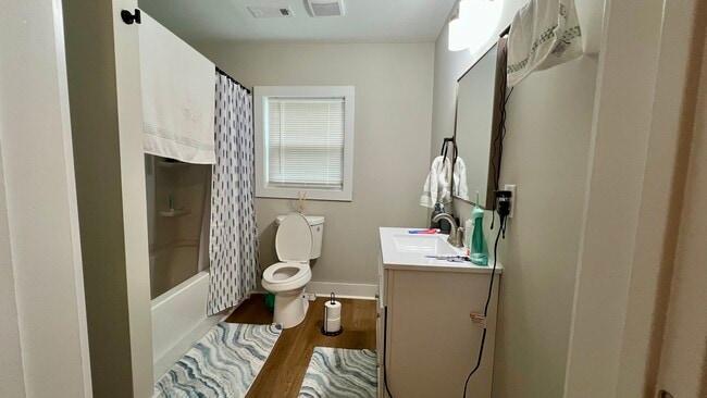 Photo - 116 Jones St