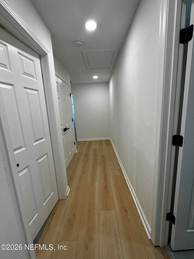 Photo - 807 Black Cherry Dr S