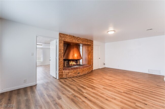 Photo - 1109 Tumbleweed Ave