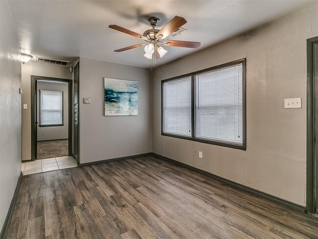 Photo - 4209 NE 19th St