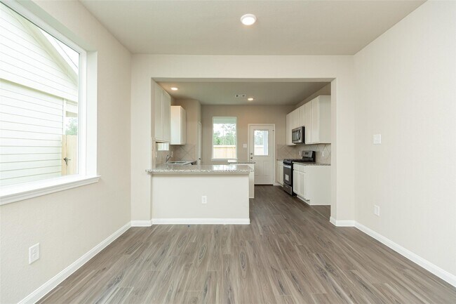 Photo - 2906 Briggs Dr