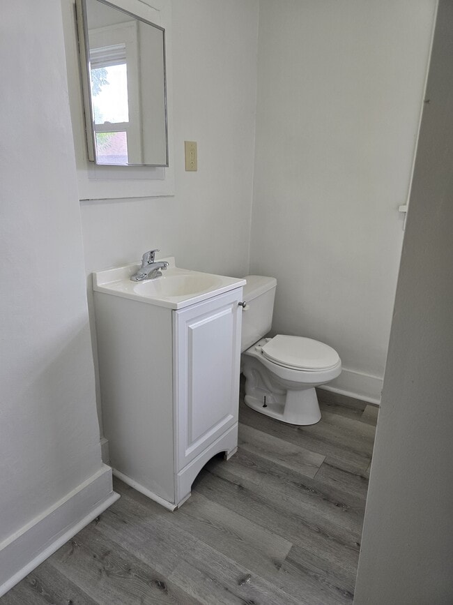 Building Photo - 1812 Minerva Ct NW Unit 1812 1/2