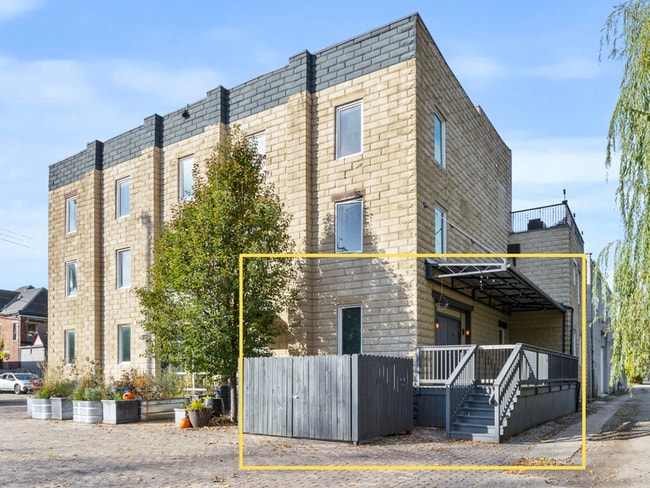 Building Photo - 1185 Gustavus Ln Unit B