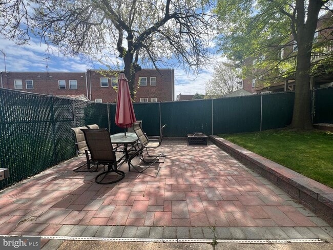 Photo - 9911 Lackland Dr