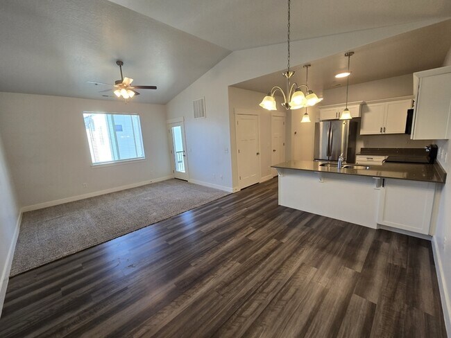 Photo - 1985 N 3330 W