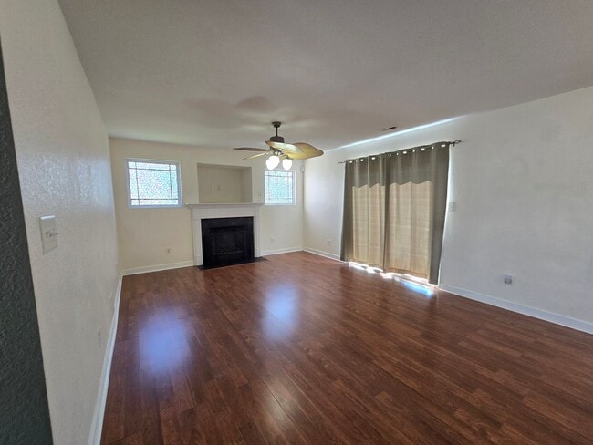 Photo - Minutes from Coast Guard Base, Large 2 Sto...