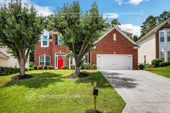 Building Photo - 9823 Dauphine Dr