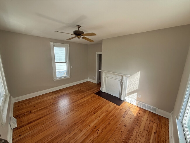 Photo - 49 Lynwood Ave