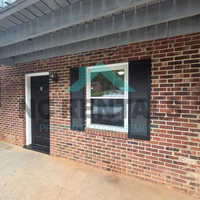 2559 Green Oaks Ct SE Unit A