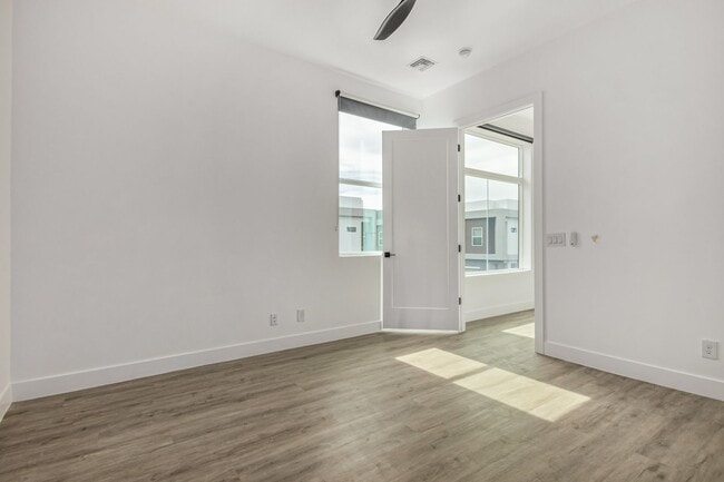 Photo - 3107 N 39th St Townhome