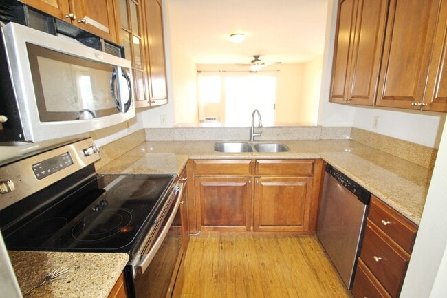 Photo - Iao Parkside - In the Heart of Wailuku-  G...