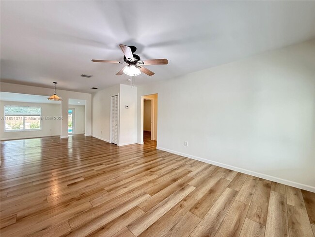 Photo - 2625 SW 67th Ave