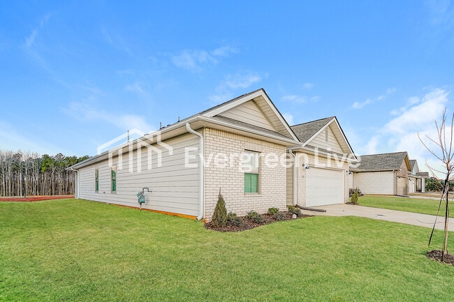 Photo - 152 Fenwick Pl