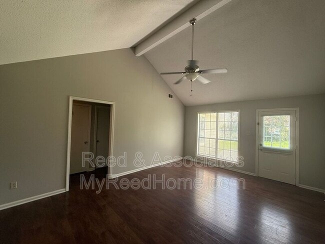 Photo - 6935 Hillindale Dr