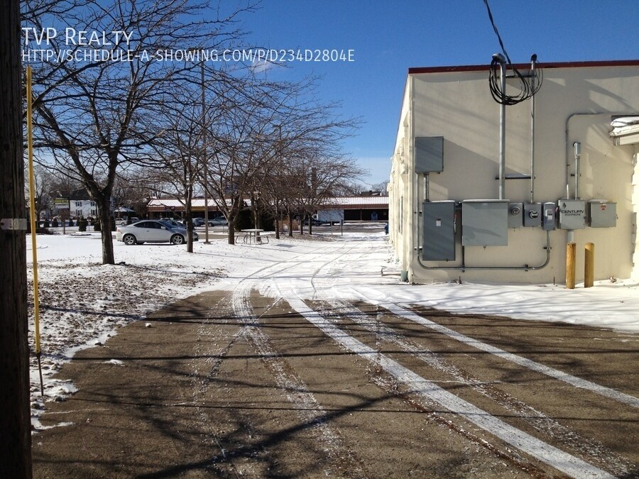 Photo - Commercial Storefront