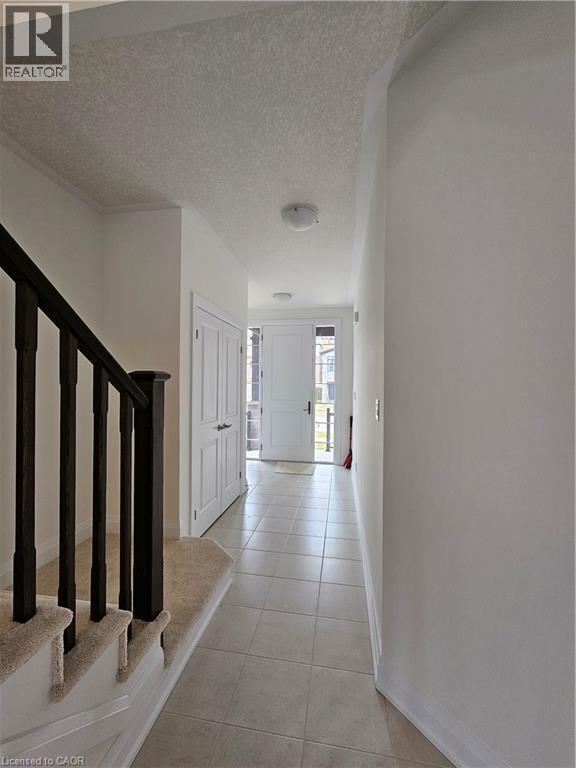 Photo - 564 Balsam Poplar St