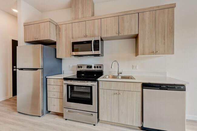 Vibrant Studio Apartment - Belmont St