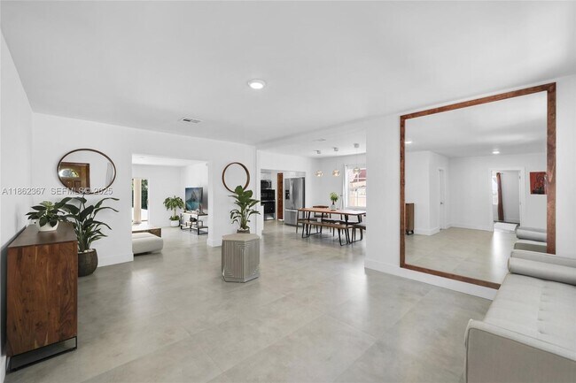 Photo - 620 SW 22nd Rd