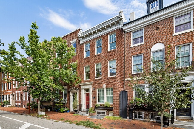 Photo - 617 Pine St