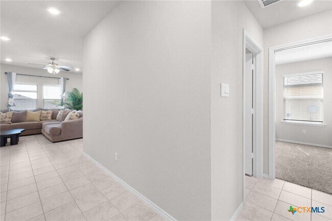 Photo - 1321 Lindsey Dr