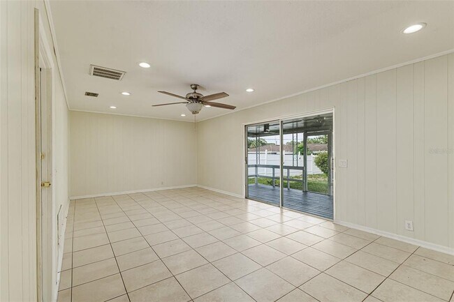 408 Lake Ned Rd