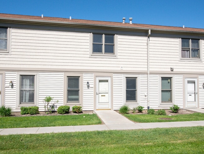 Photo - 1596 Manchester Dr House