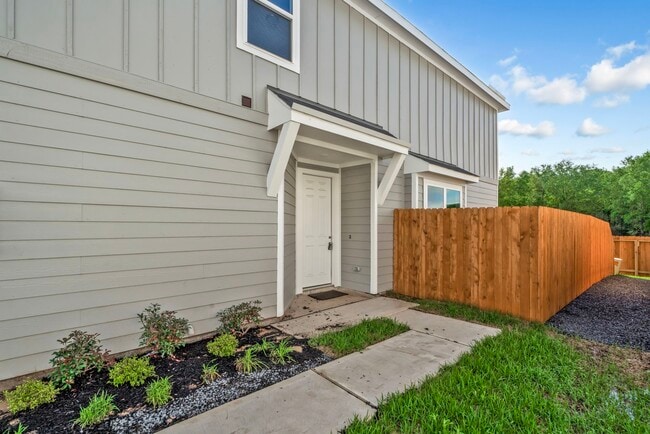 Photo - 27839 Western Crk Ct