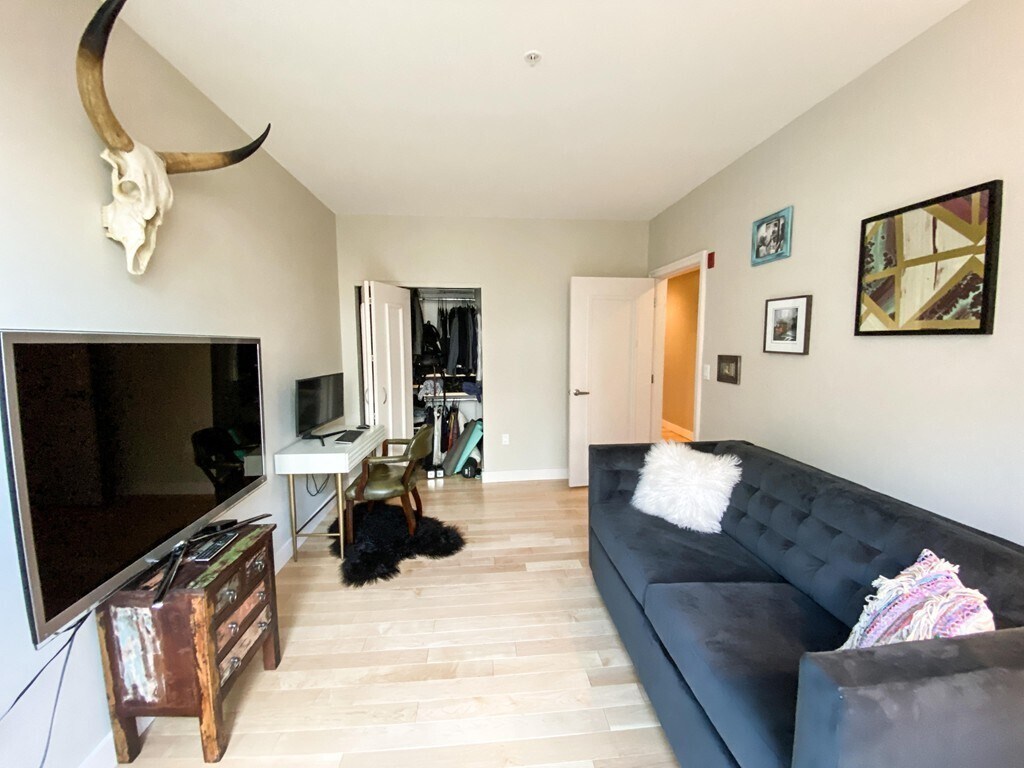 Photo - 323 Boylston St Unit 201