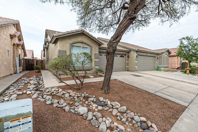Great home in gated community! - Great home in gated community!