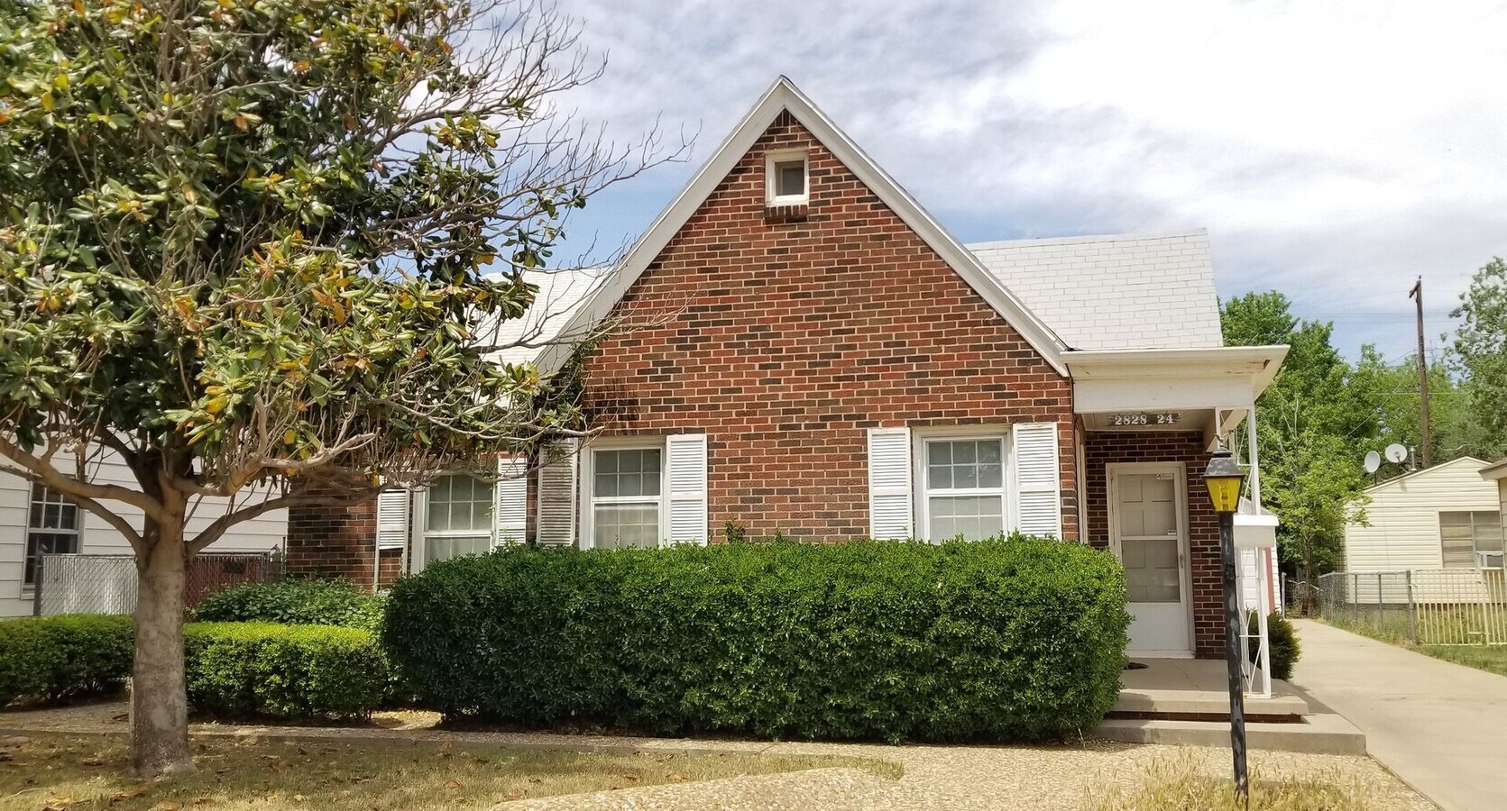 Photo - 2828 24th St Unit Front - BBT Landscaping