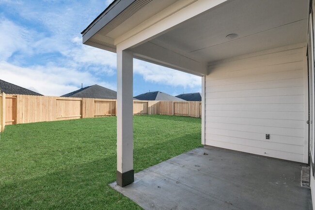 Photo - 1123 Briscoe Ct