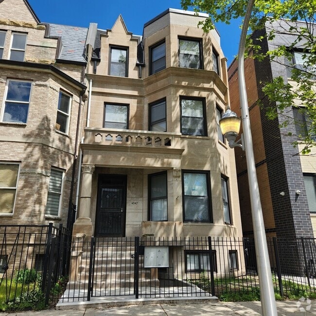Building Photo - 4347 S Vincennes Ave Unit 1 Rental