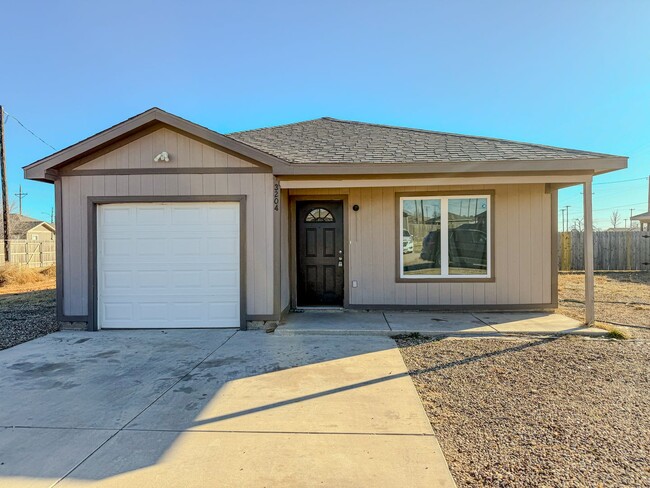 3 Bedroom Home In East Lubbock! - 3 Bedroom Home In East Lubbock!