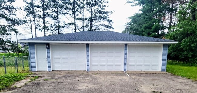 Photo - Updated 4-Bed 2-Bath Home W/ Detached 3-Ca...
