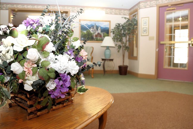 Photo - Covington Woods 55+ Living