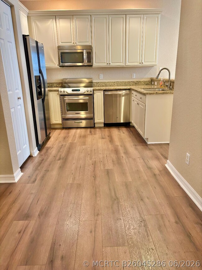 114 Locustberry Ln