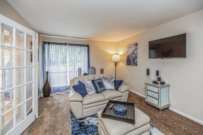 Summer Trace Apartments