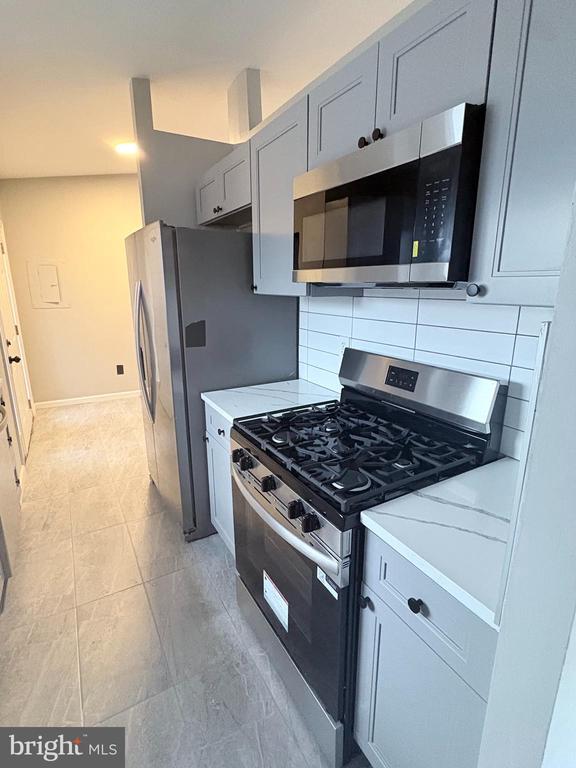 Photo - 390 Aldeberan Dr