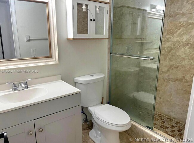 Building Photo - 609 S State Rd 7 Unit 2D