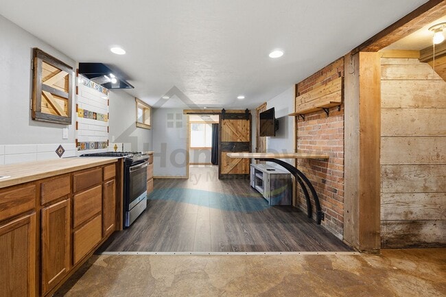 801 E Harrison Ave