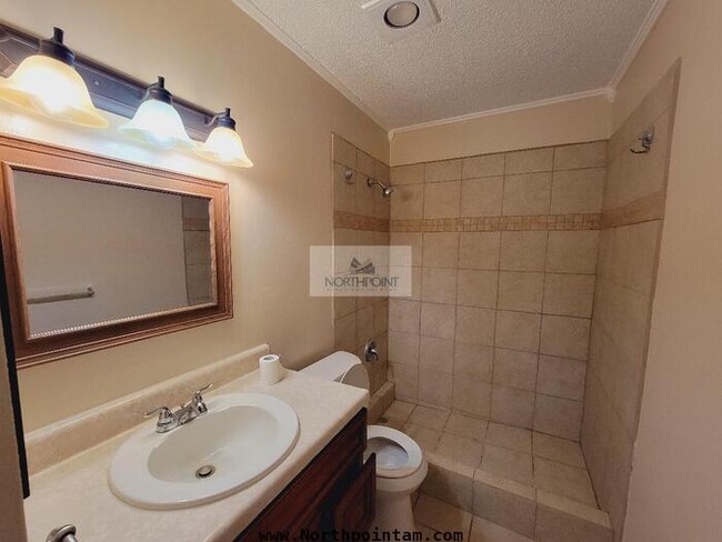 Charming 3 bedroom home ready for immediat... - Charming 3 bedroom home ready for immediat...