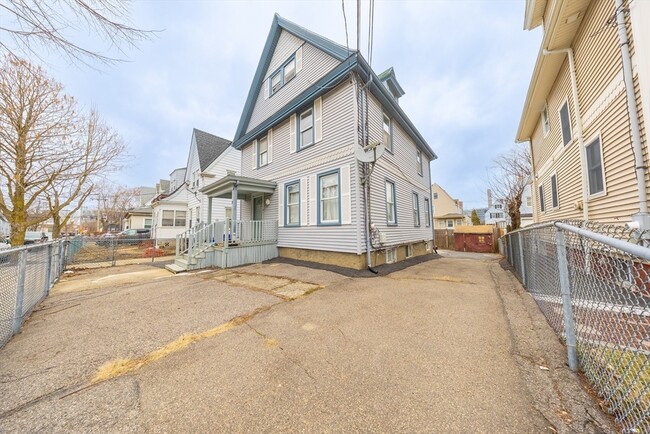 Photo - 31 Seattle St Unit 1