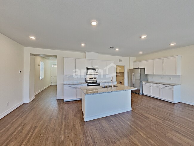 Photo - 9875 S Eastern Ave