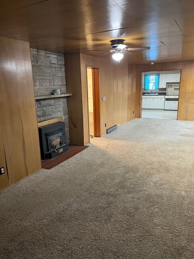 Photo - 420 N Franklin St